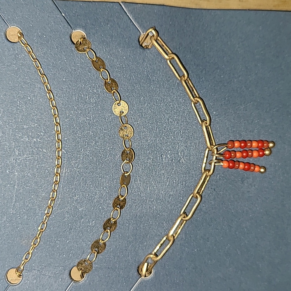 Universal Thread anklet sets. - Picture 2 of 6